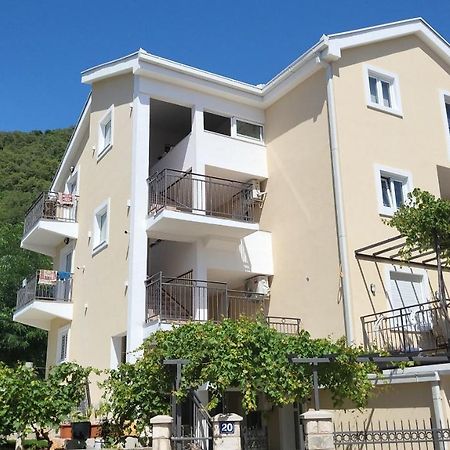 Apartmani Mia Sorajic Petrovazzo Esterno foto