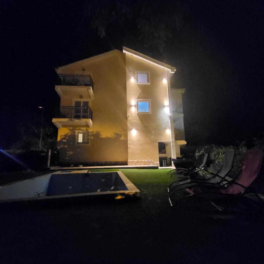 Apartmani Mia Sorajic Petrovazzo Esterno foto