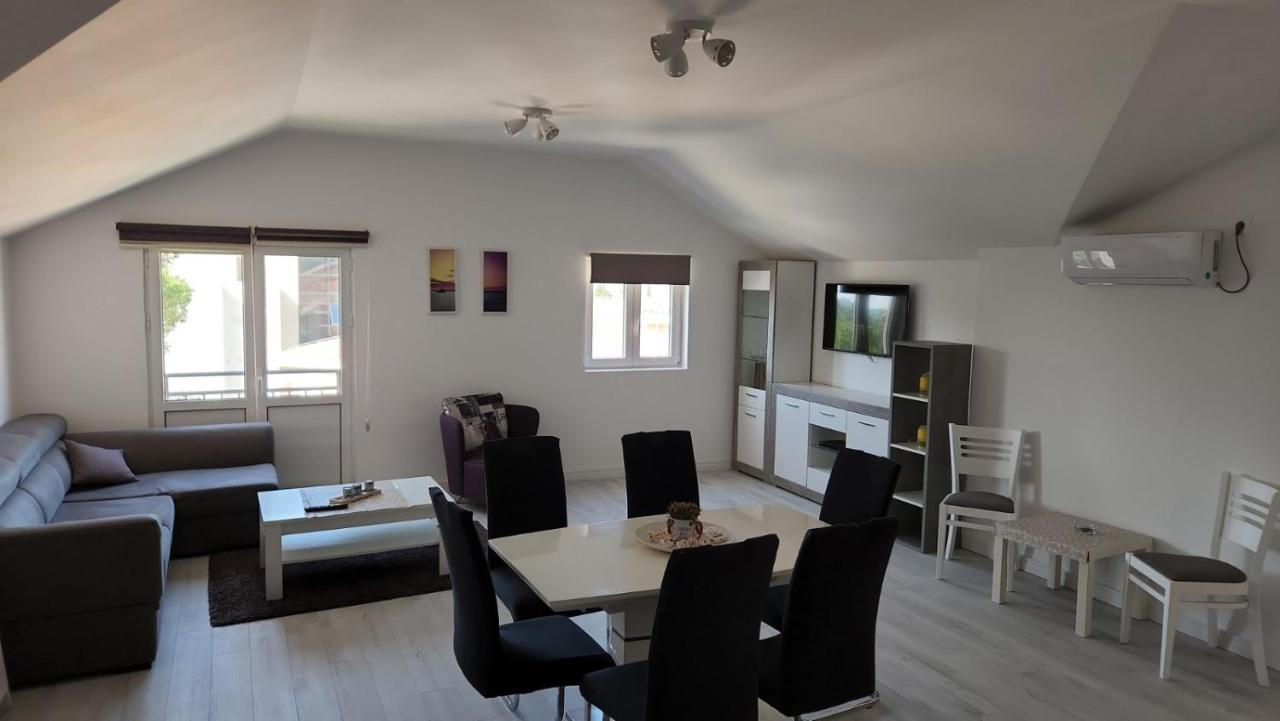 Apartmani Mia Sorajic Petrovazzo Esterno foto